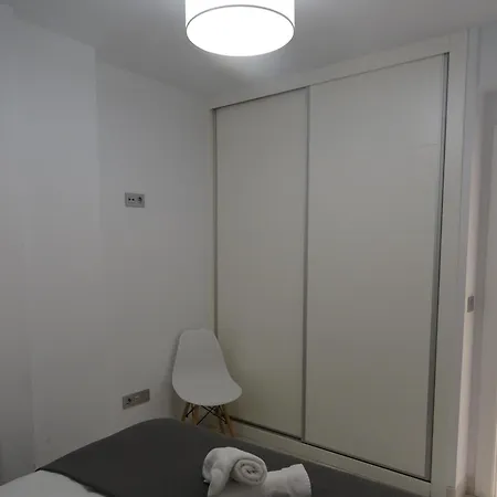 Domus Con Parking Gratuito En Pleno Centro * Granada