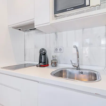 Domus Con Parking Gratuito Apartamento *
