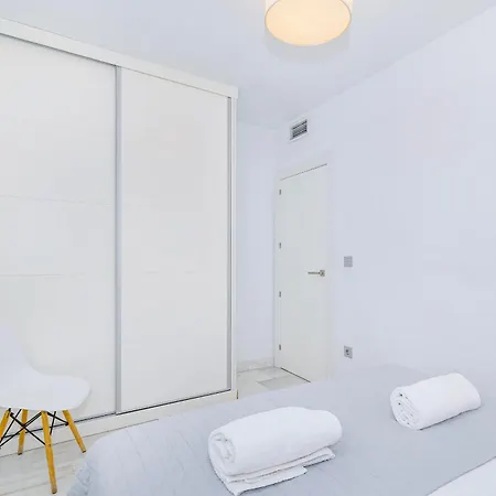Domus Con Parking Gratuito * Granada