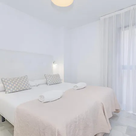 Domus Con Parking Gratuito * Granada