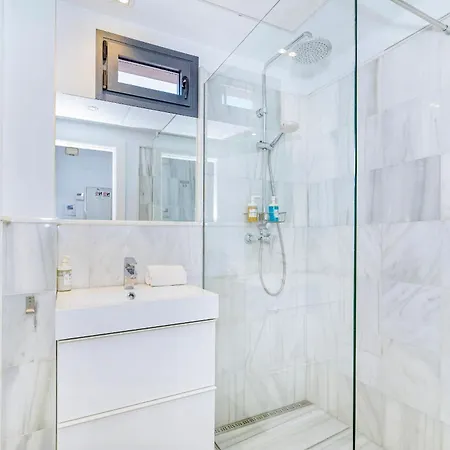 Domus Con Parking Gratuito Apartamento