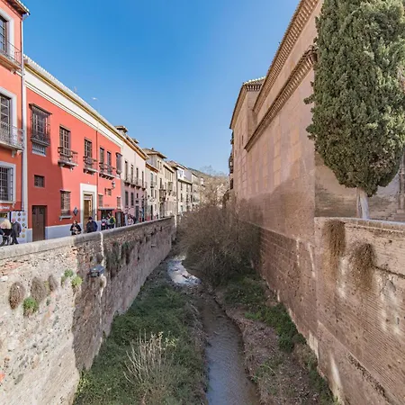Domus Con Parking Gratuito * Granada