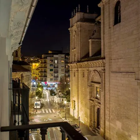 Domus Con Parking Gratuito En Pleno Centro *