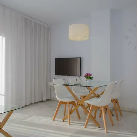 Domus Con Parking Gratuito En Pleno Centro Granada