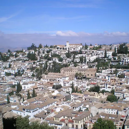 Domus Con Parking Gratuito En Pleno Centro Granada